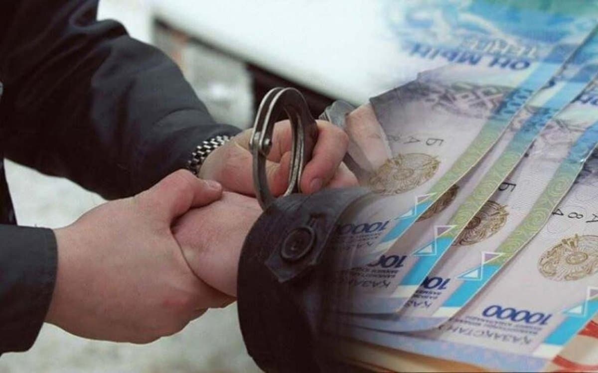 Ресейден жерлестерін 223 млн теңгеге алдаған күдікті экстрадицияланды