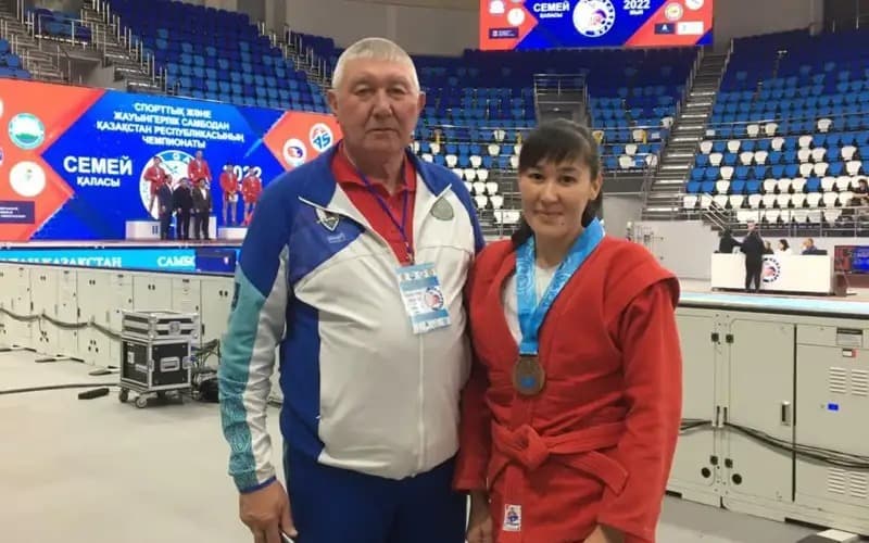 ТҮРКІСТАНДА ӘЛЕМНІҢ 5 ДҮРКІН ЧЕМПИОНЫ ТҰРАДЫ
