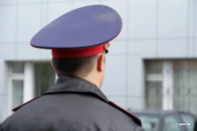 Бұрынғы полицей қызметкері кісі өлтірді деген күдікке ілінді