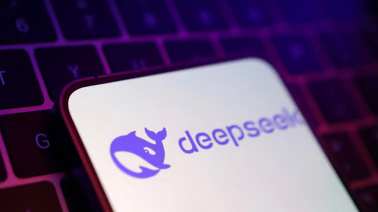 Қытайлық ChatGPT: Әлемді әбігерге салған DeepSeek қандай жасанды интеллект?