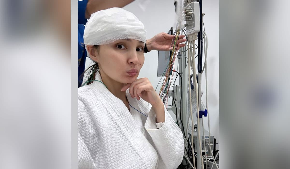 «Тыныс алудың өзі азап болды»: Жұлдыз Әбдукәрімова бас сүйегіндегі дерт жайлы айтты