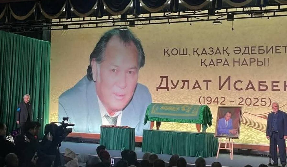 Қош, қазақ әдебиетінің қара нары: Алматы жұрты Дулат Исабековті ақтық сапарға шығарып салды