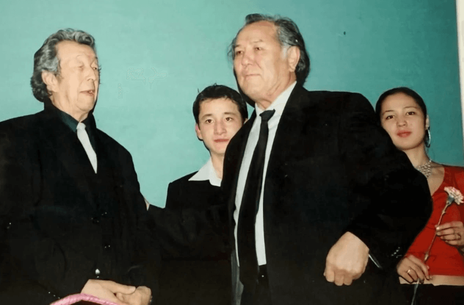 Қайрат Нұртастың әйелі Дулат Исабековке жазба арнады