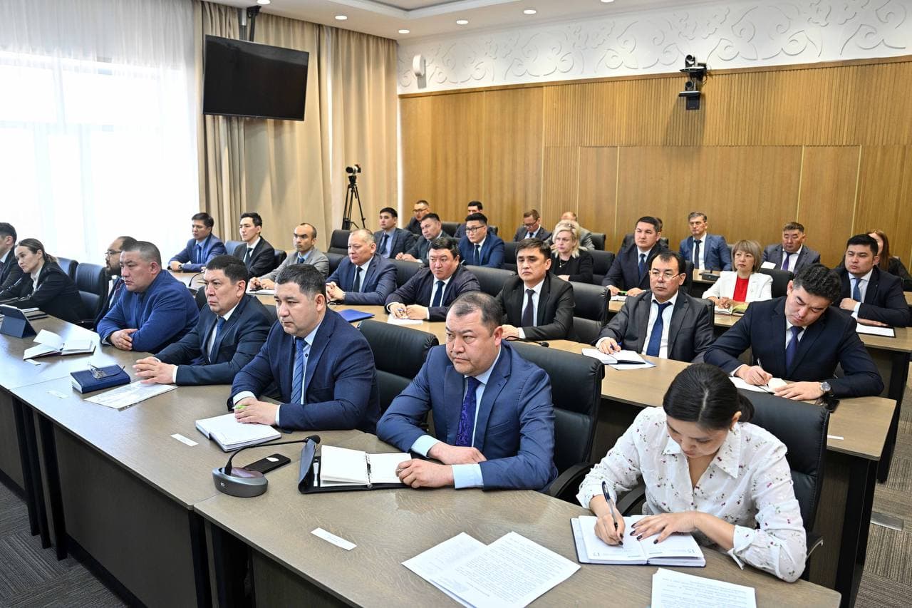 Берік Уәли Семей қаласының тазалағын сынады
