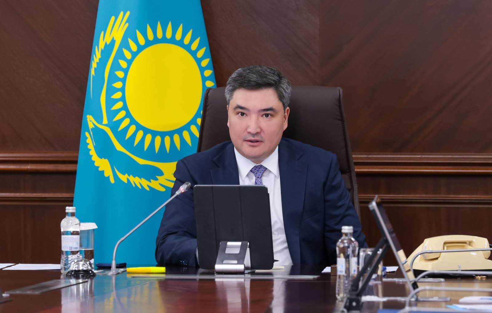 Бектенов: Кей өңірлерде ауылдық медициналық нысандар құрылысы тым баяу жүріп жатыр