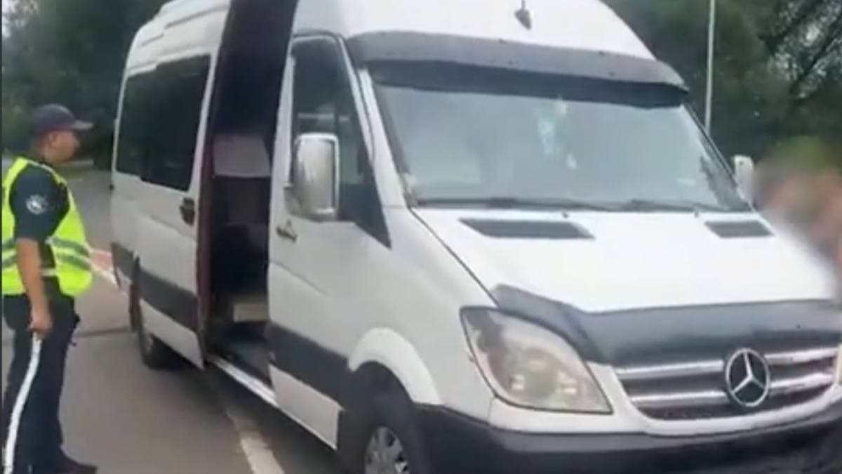 Мас жүргізуші балаларды лагерьге апара жатқан жерінен ұсталды