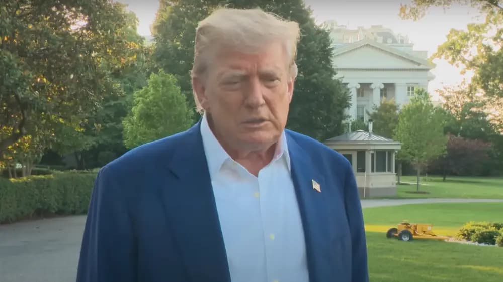 «Сенің еліңе 25 пайыз баж салығы енгізіледі»: Трамп Тоқаевқа хат жазды