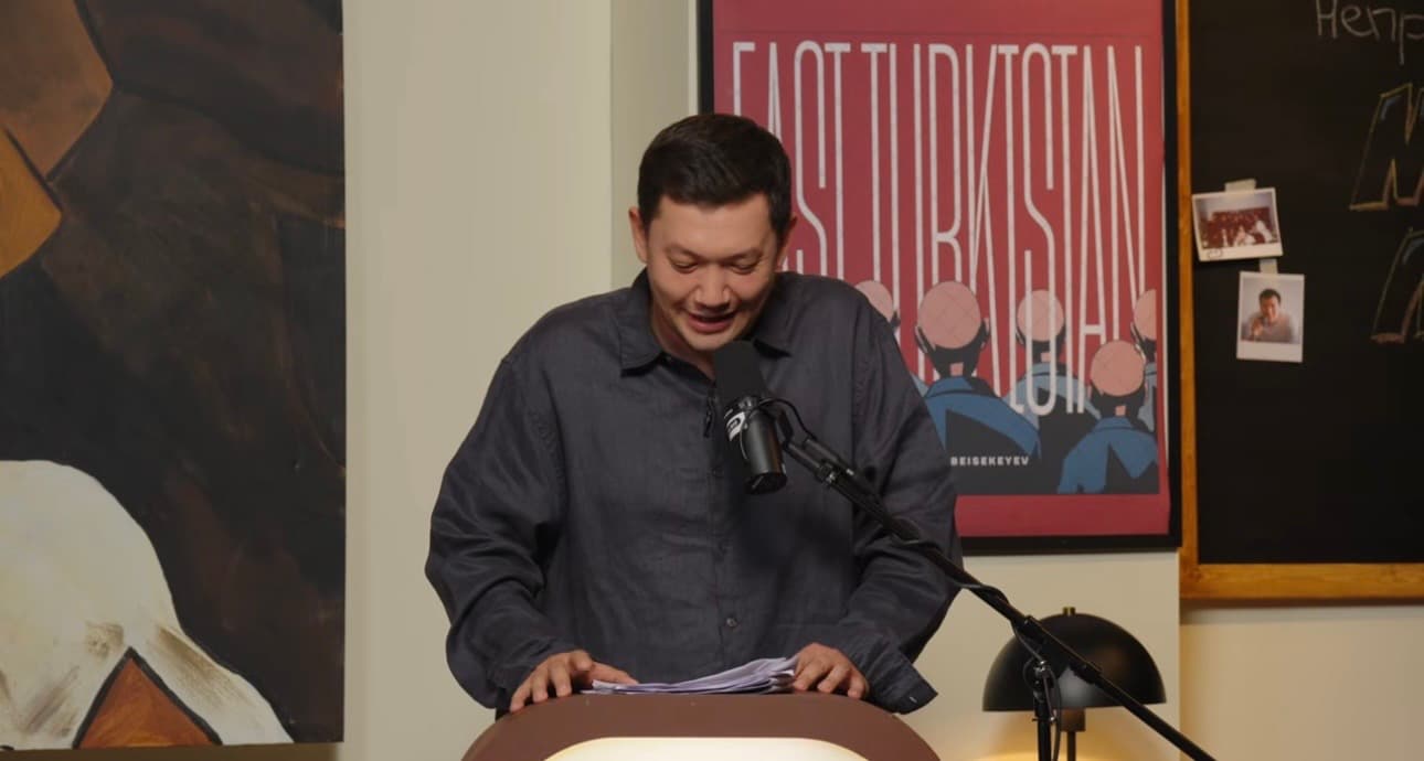 «Қазақтың ұлттық киімдерін, салт-дәстүрін сыйламасаң да, олай қор қылма»: Журналист Асхат Ниязов әзілдеймін деп сынға қалды