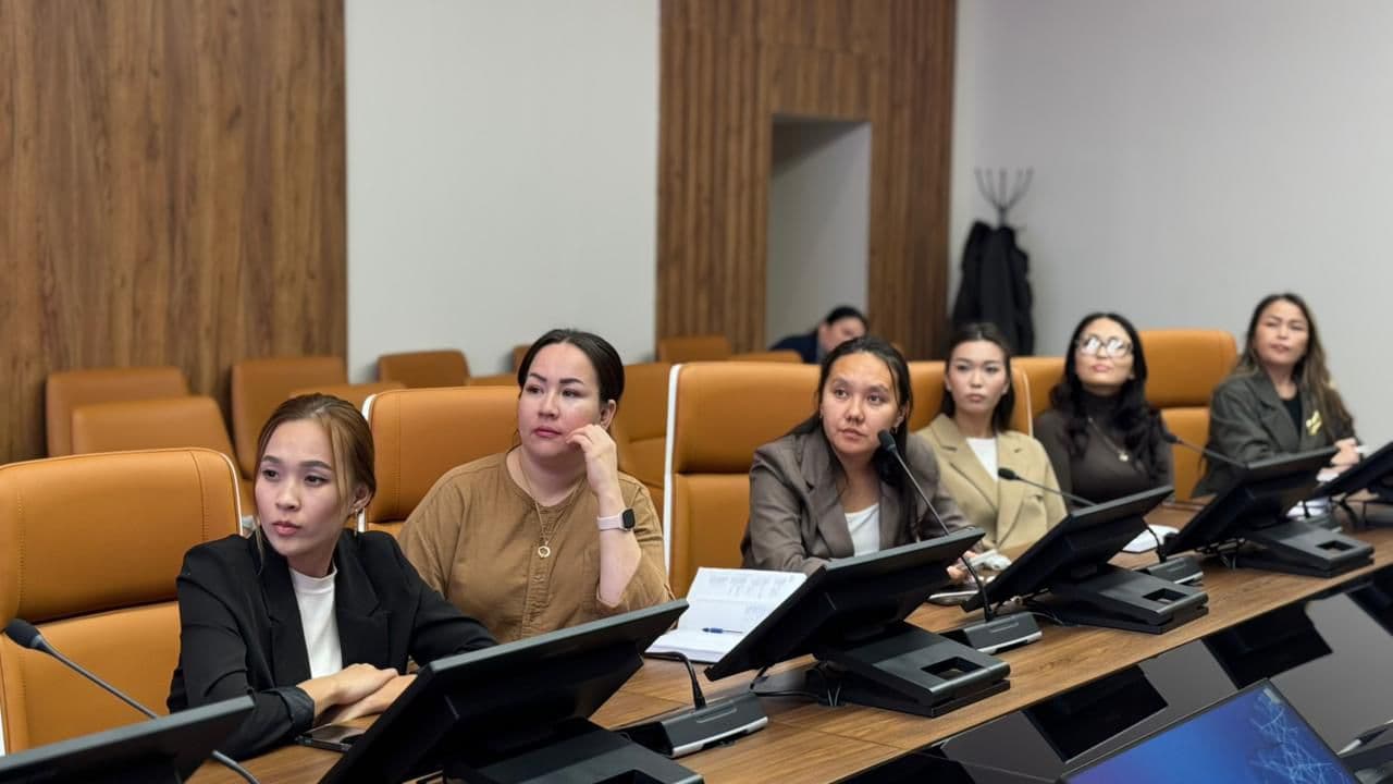 Ai-Hub өкілі Маңғыстауда ЖИ технологияларына арнап семинар өткізді