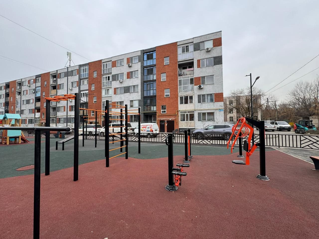 Алматының Түрксіб ауданында 6100 оқушы орны мен балабақшада 260 орын ашылады