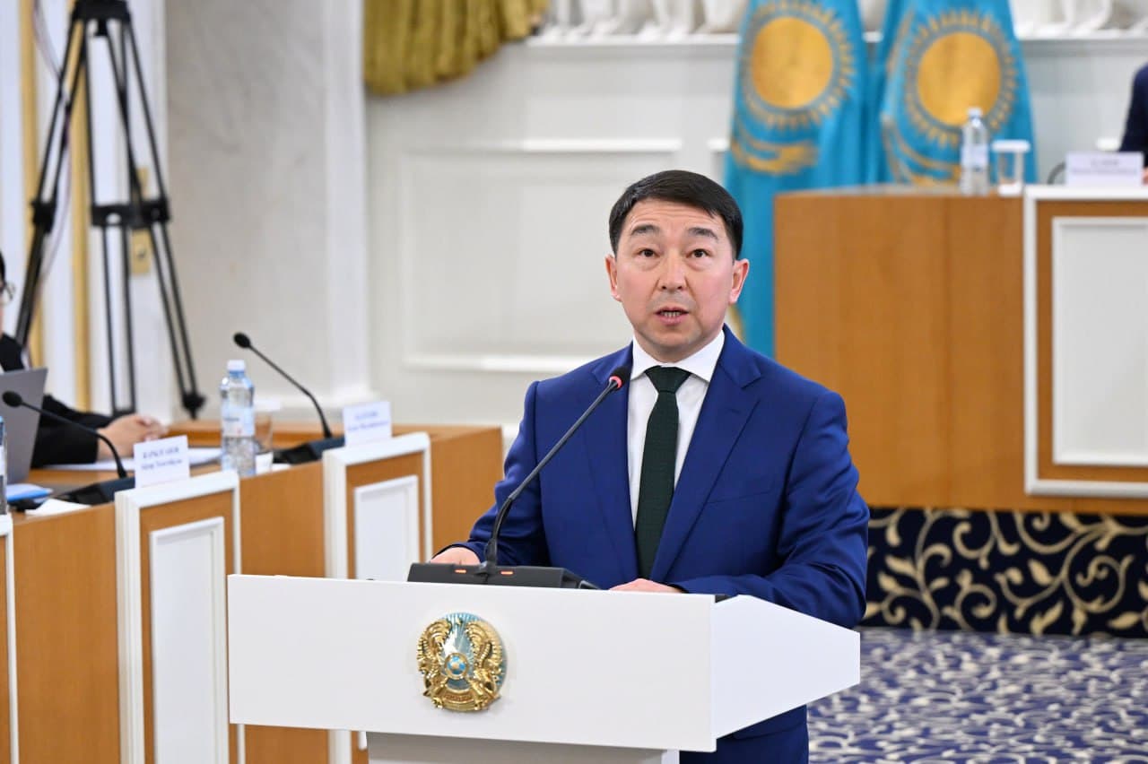 Жаңа Конституцияда өтпелі кезеңнің барлық рәсімдері, мерзімдері мен регламенттері жазылды