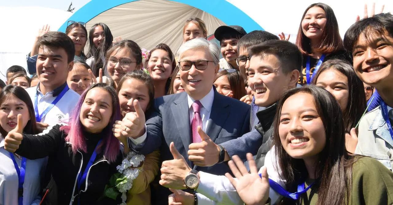Шикізатқа тәуелділіктен әртараптандыруға дейін