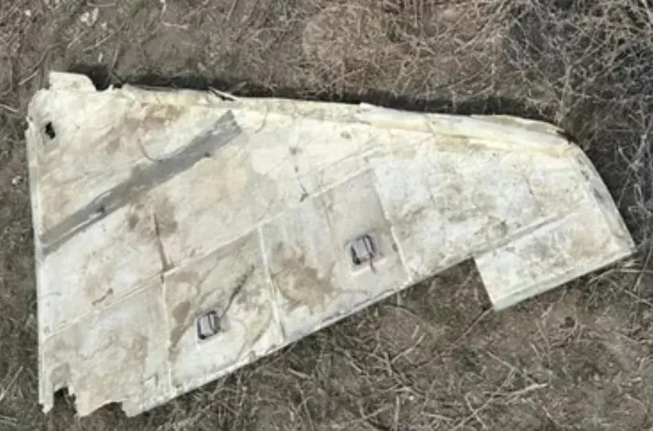 Атырауда дронға ұқсайтын нысан құлады: полиция тексеруді бастап кетті