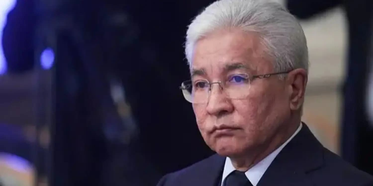 Иманғали Тасмағамбетов Алматыда танымал ақынның асында бой көрсетті