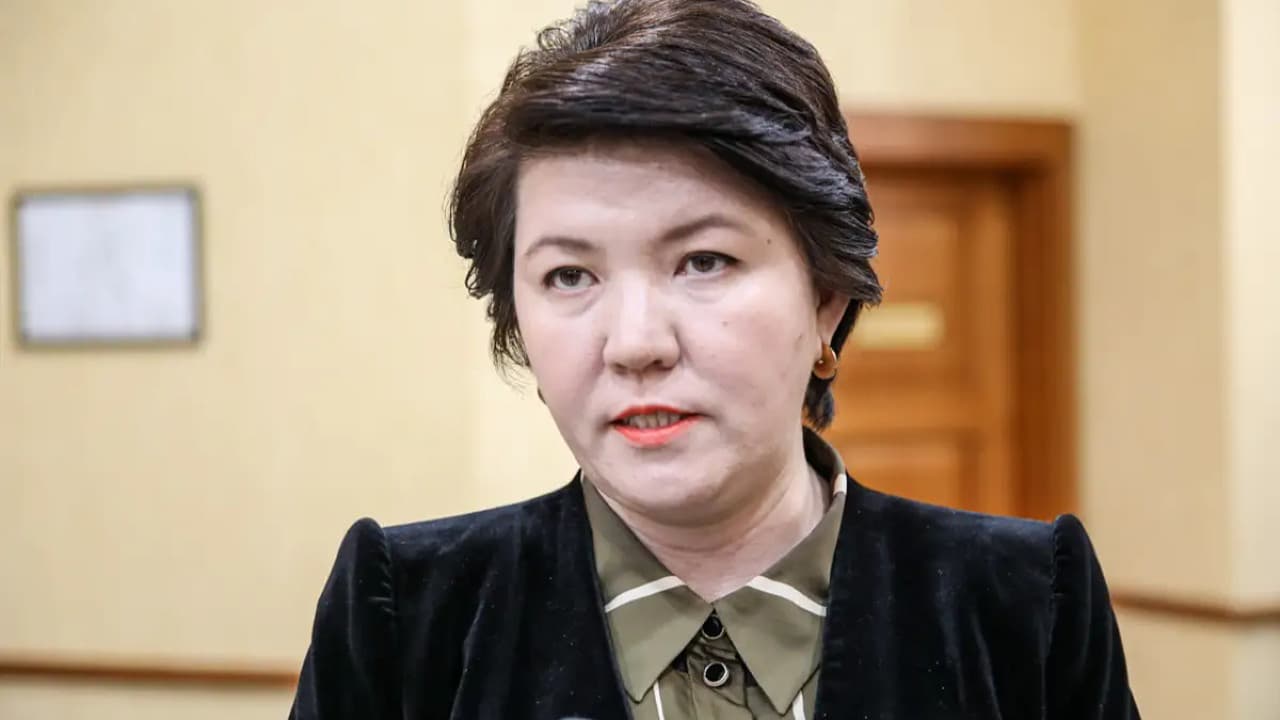 «Шаршадым, стресс алдым»: министр Жұлдыз Сүлейменованың үндеуіне наразы педагогтар көбейді