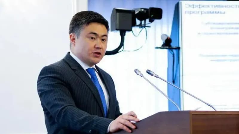 «27 триллионды басқарамыз»: Ұлттық банк төрағасы өздерін «алып сусиырға» теңеді