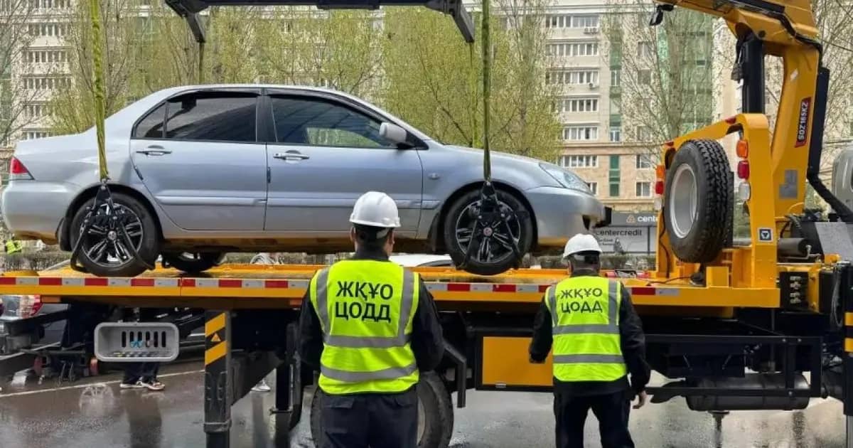 Астанада дұрыс қойылмаған көліктерді эвакуациялау басталды