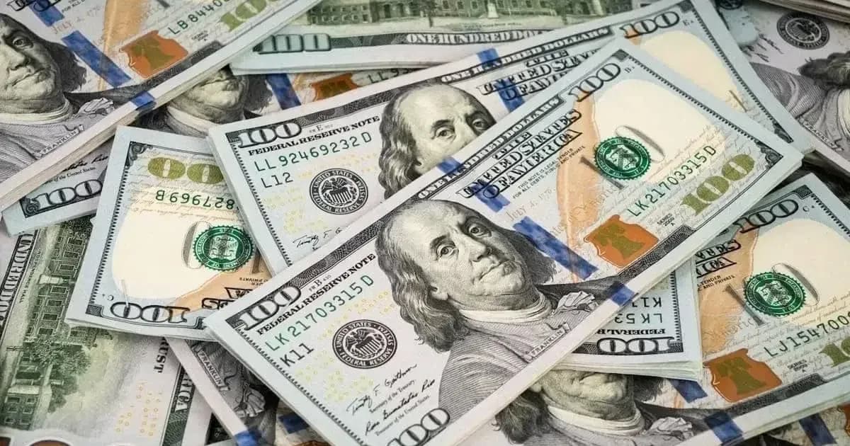 Бішкекте жалған доллар айналымы: қазақстандықтарға сот үкімі шықты