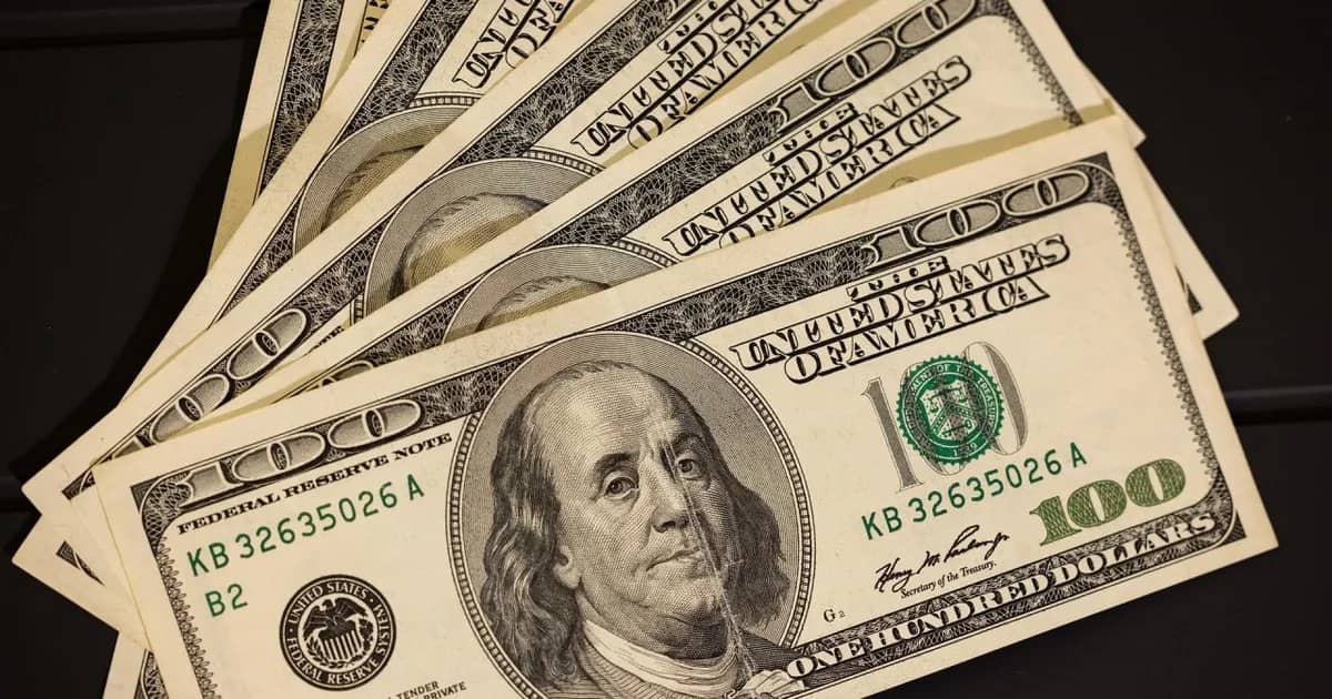 Күтпеген серпіліс: теңге долларға қарсы 0,8%-ға нығайды
