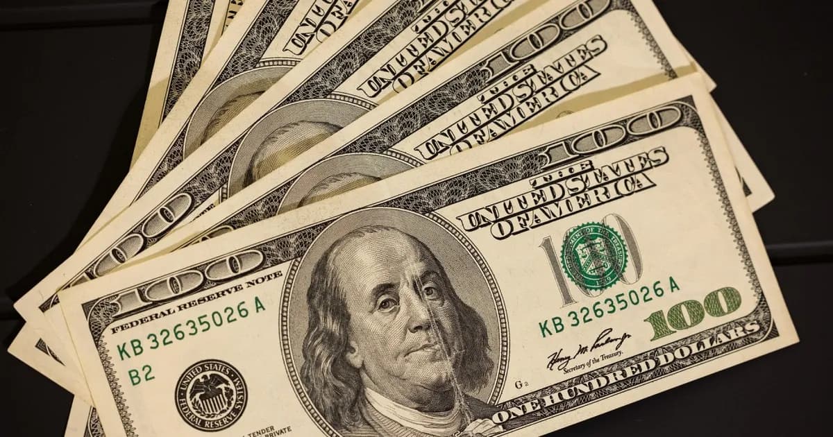 Күтпеген серпіліс: теңге долларға қарсы 0,8%-ға нығайды