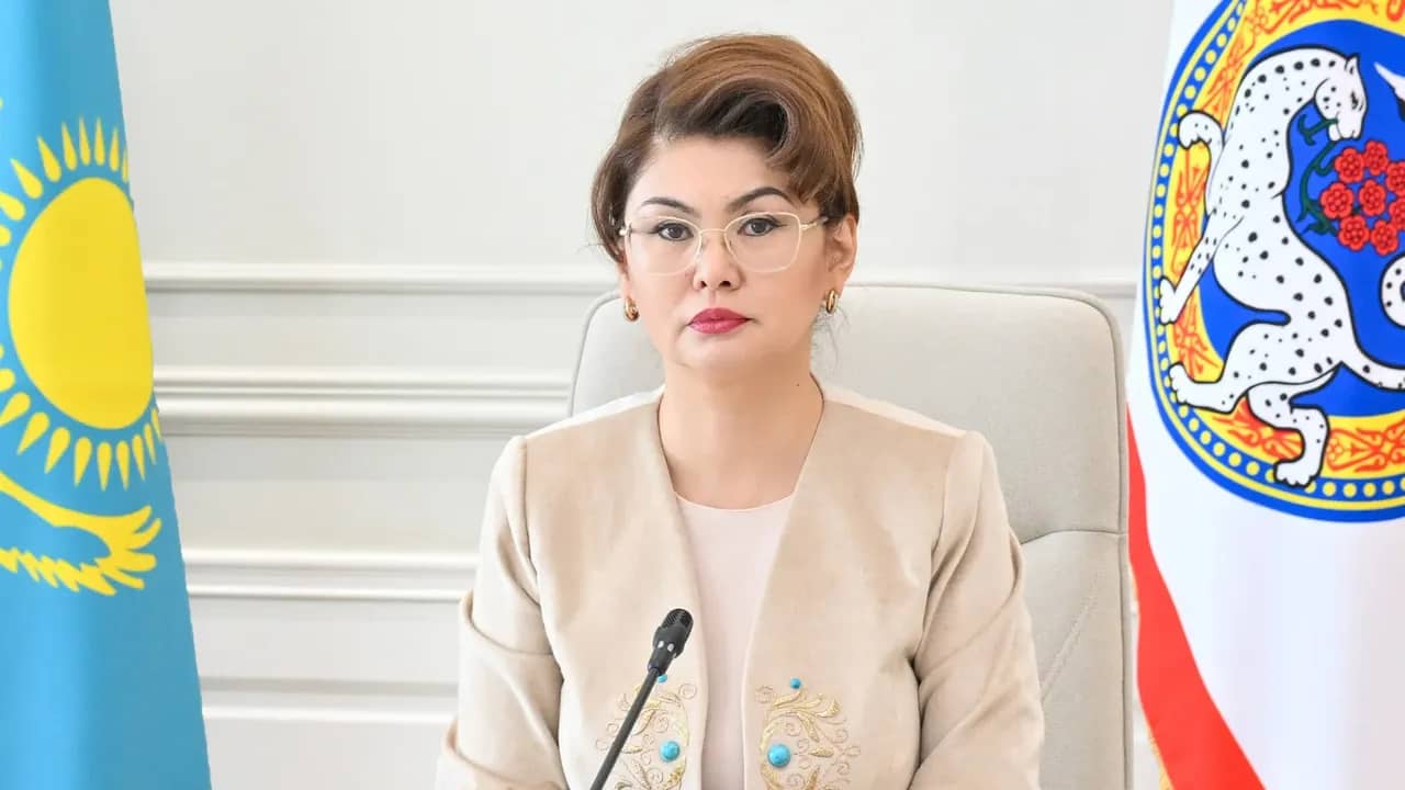 Қазақстанның болашағы әрбір отбасыдан басталады - Аида Балаева Әкелер күнімен құттықтады