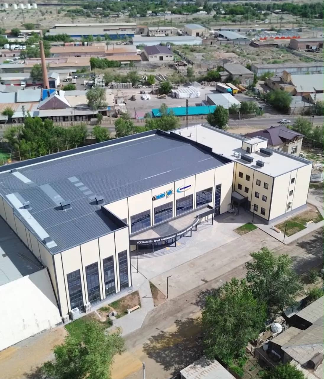 Казахмыс инвестирует в Ұлытау: Руслан Өскенәлі проверил ход строительства социальных объектов