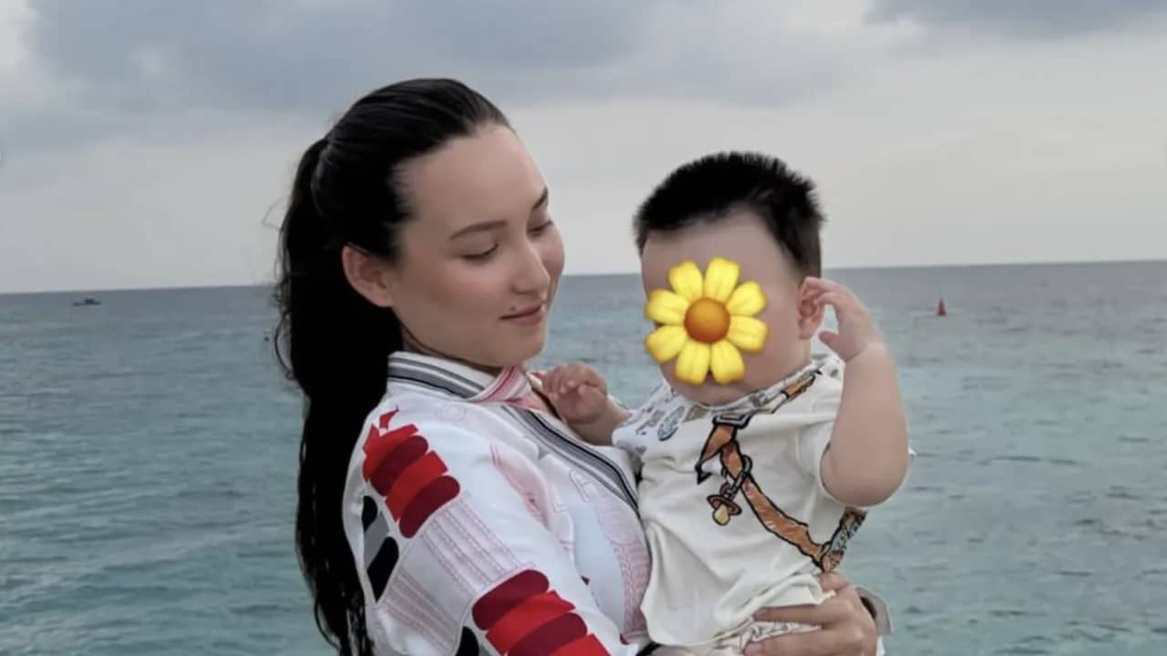 Шахмат жұлдызы Жансая Әбдімәлік алғаш рет ұлын көрсетті