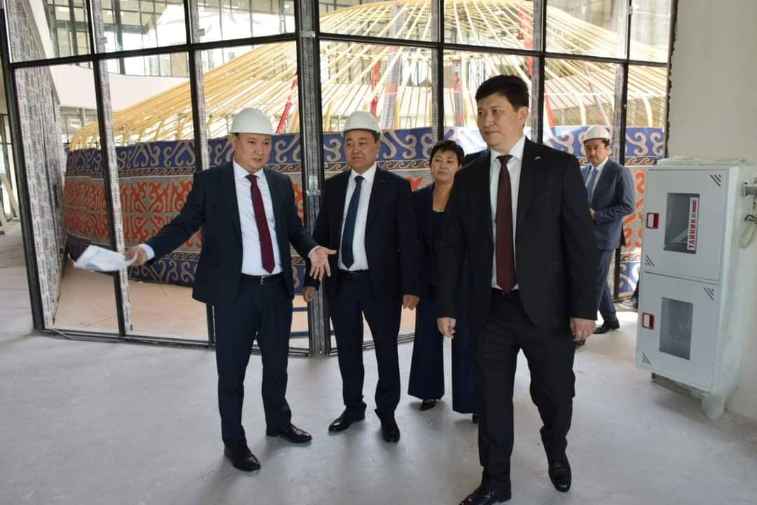 Түркістандағы Достық үйінің құрылысымен танысты