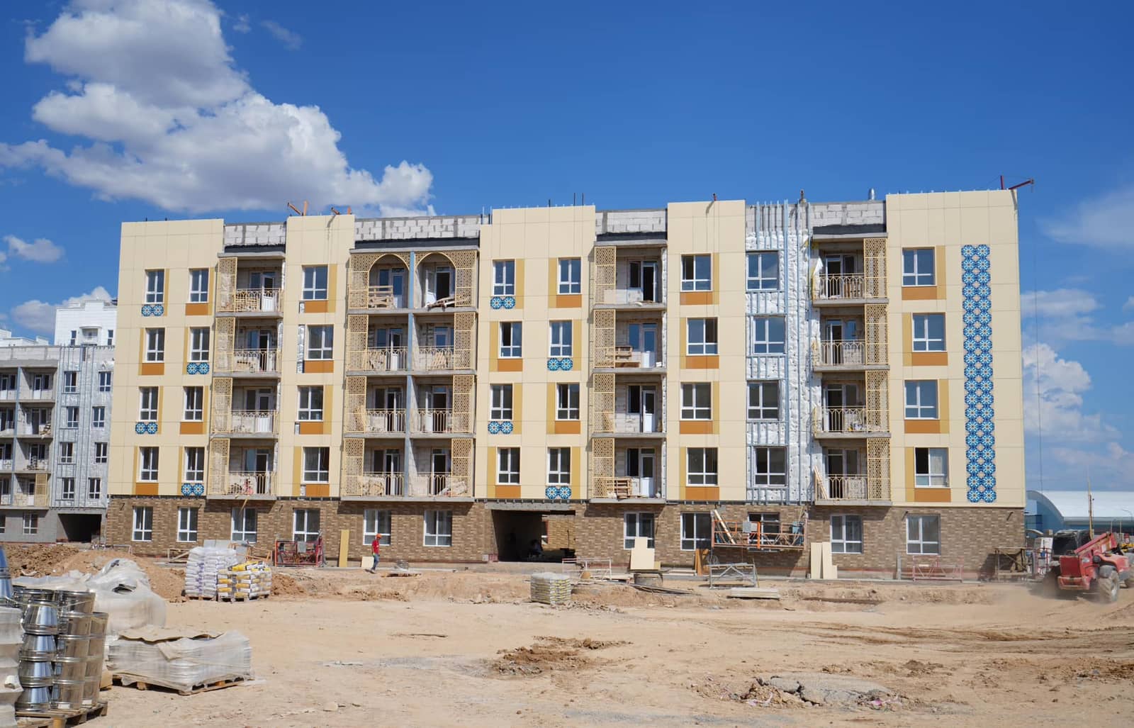 Түркістан облысының аудан, қалаларында арендалық үйлер салынуда