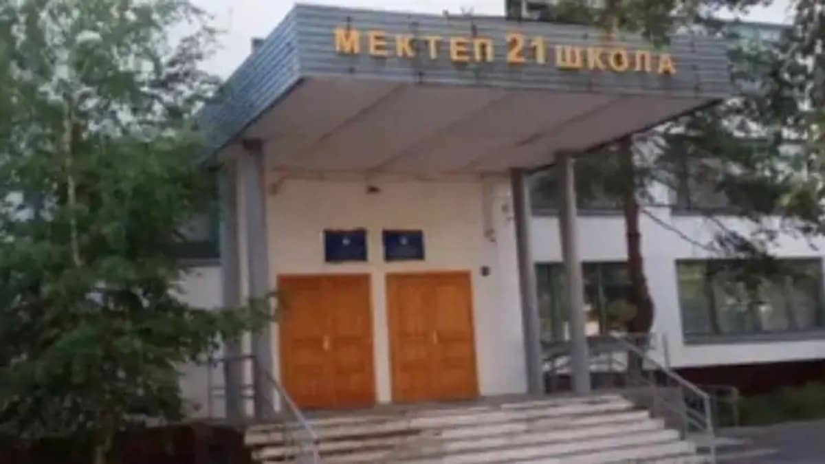 Павлодарда 6-сынып оқушысы құрдастарына пышақ сұққан