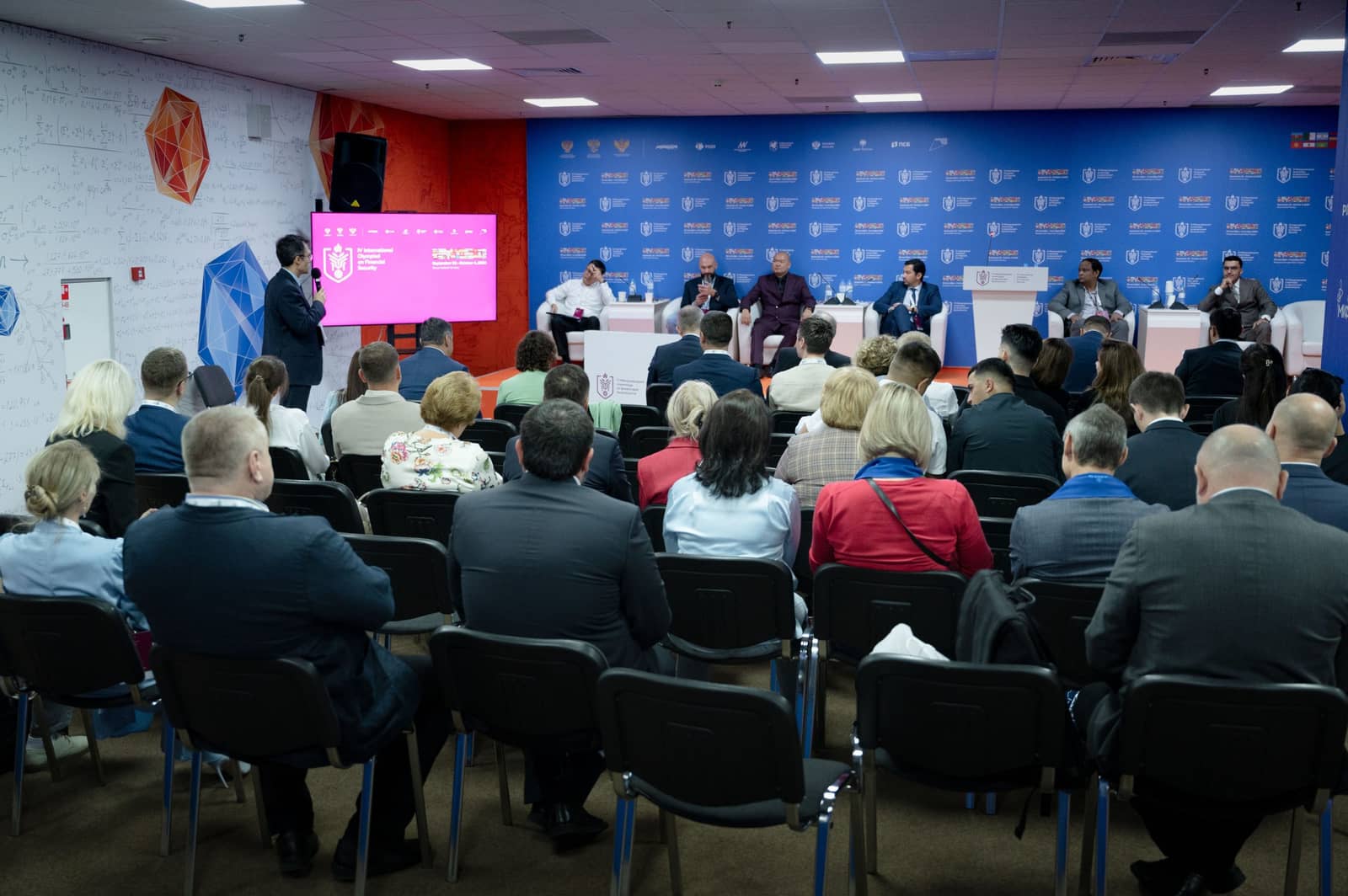 Сочиде қазақ студенттерінің алаяқтықпен күреске бағытталған жобасы үздік деп танылды