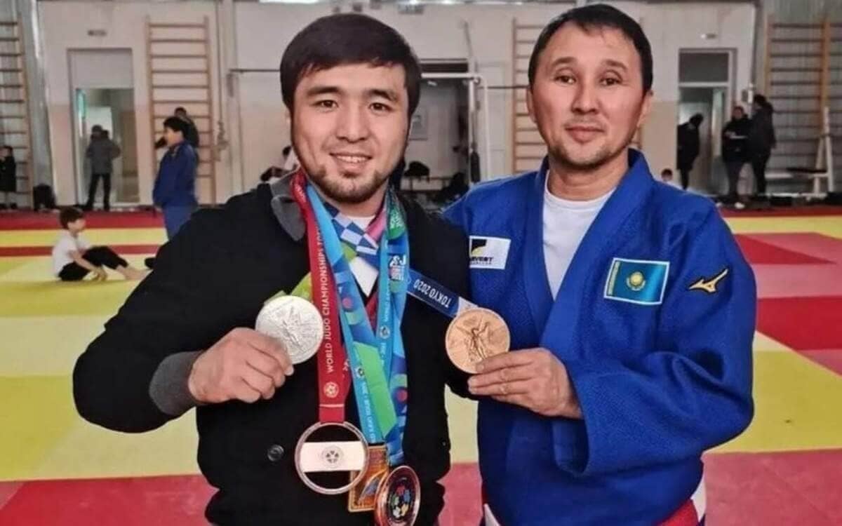 Олимпиада чемпионы Елдос Сметовтің бапкерінің айлығына 4 миллион теңге қосылды