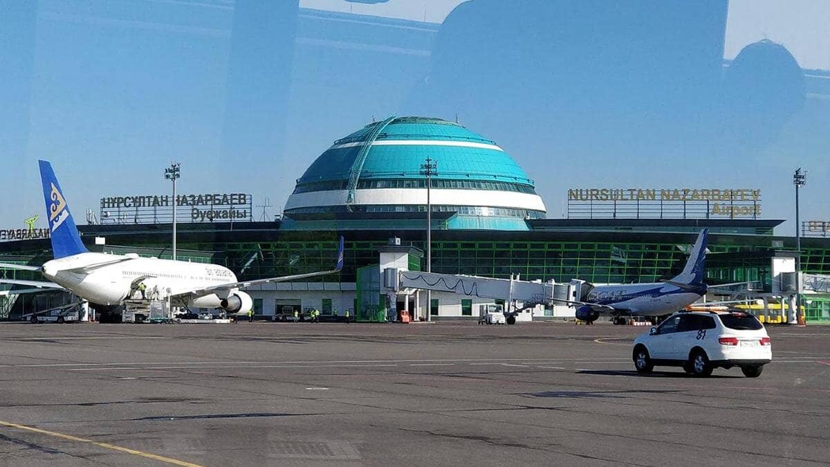 Конкуренция или лобби? Предприниматели в аэропорту Астаны пытаются спасти свой бизнес