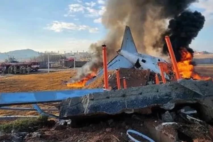 Тағы бір ұшақ апаты болып 62 адам қаза тапты