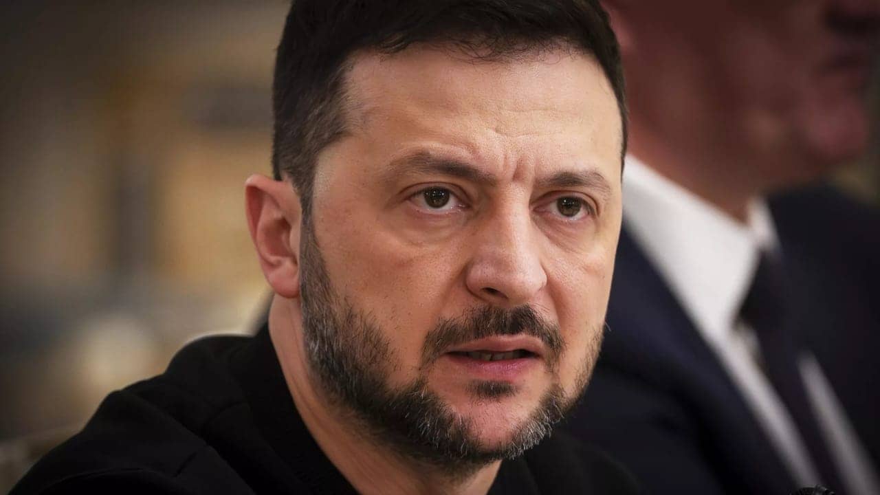 «Одан да аянышты рөл». Батыс Зеленский туралы қатты айтты