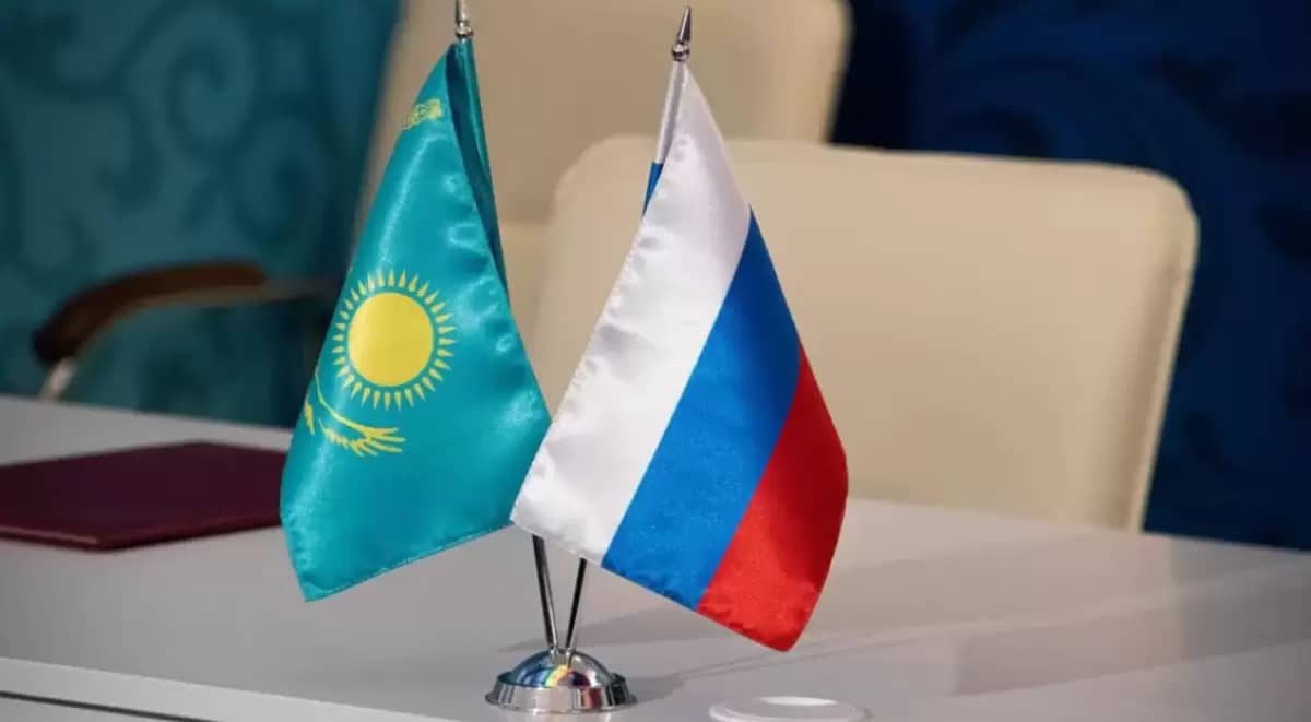 Ресейге сапарлауға шектеулер енгізілді: Қазақстан азаматтары нені білуі керек?