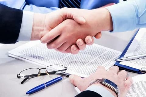 6 лауазымды тұлға бар: Шымкент әкімдігінің шенеуніктері тендерлерді таныстарына беріп отырған