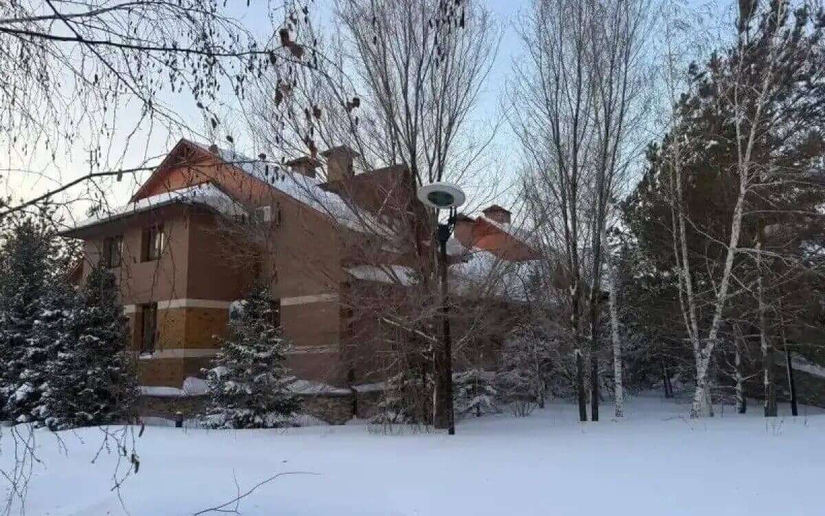 28 мың шаршы метр: түрмедегі Кәрім Мәсімовтің үйі аукционда екінші рет сатылмады