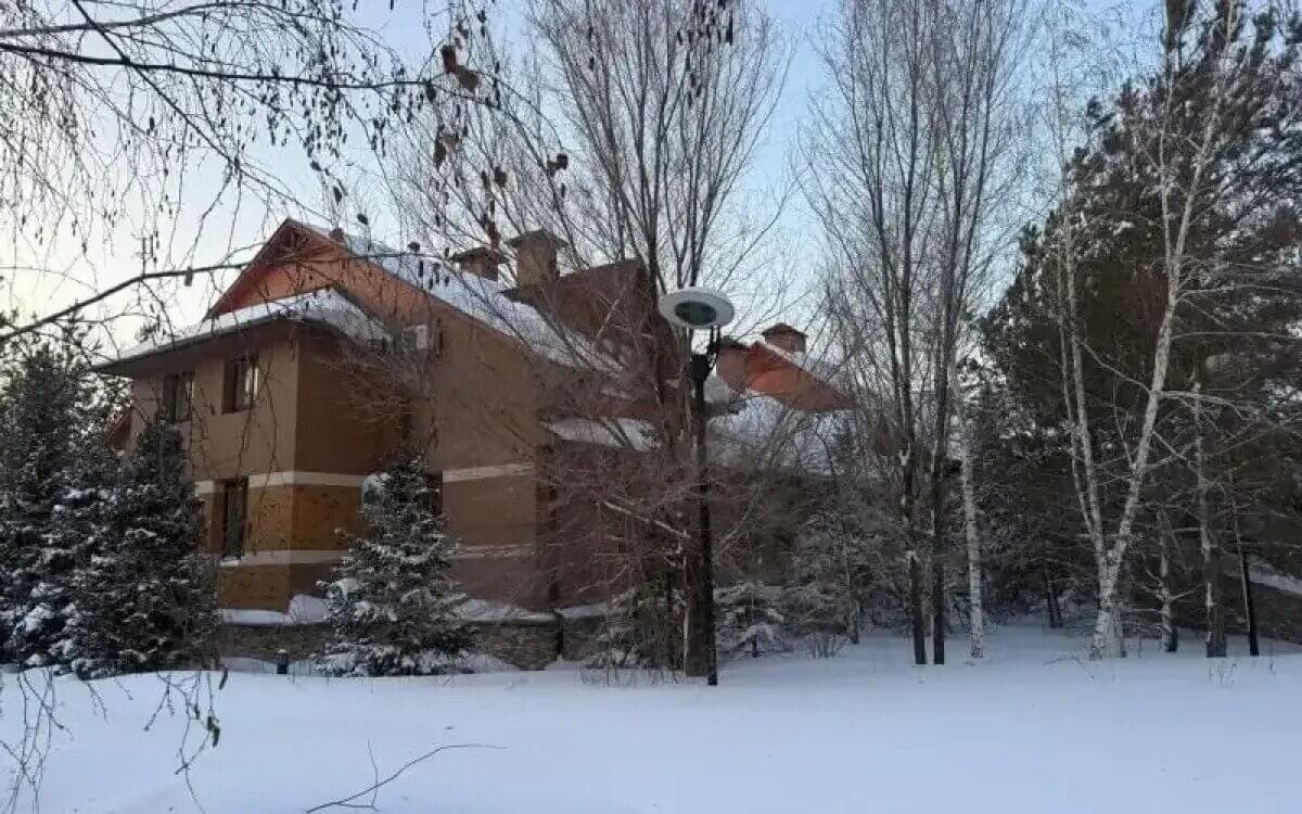 28 мың шаршы метр: түрмедегі Кәрім Мәсімовтің үйі аукционда екінші рет сатылмады