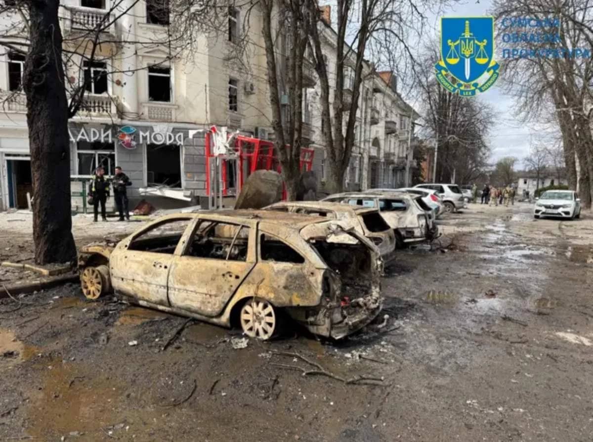 Сумыда адам қаны судай ақты: Ресей баллистикалық қарумен Украинаға ауыр соққы жасап, 34 тұрғынды өлтірді