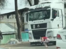 Алматыда жүк көлігі 7 жастағы қызды қағып өлтірді
