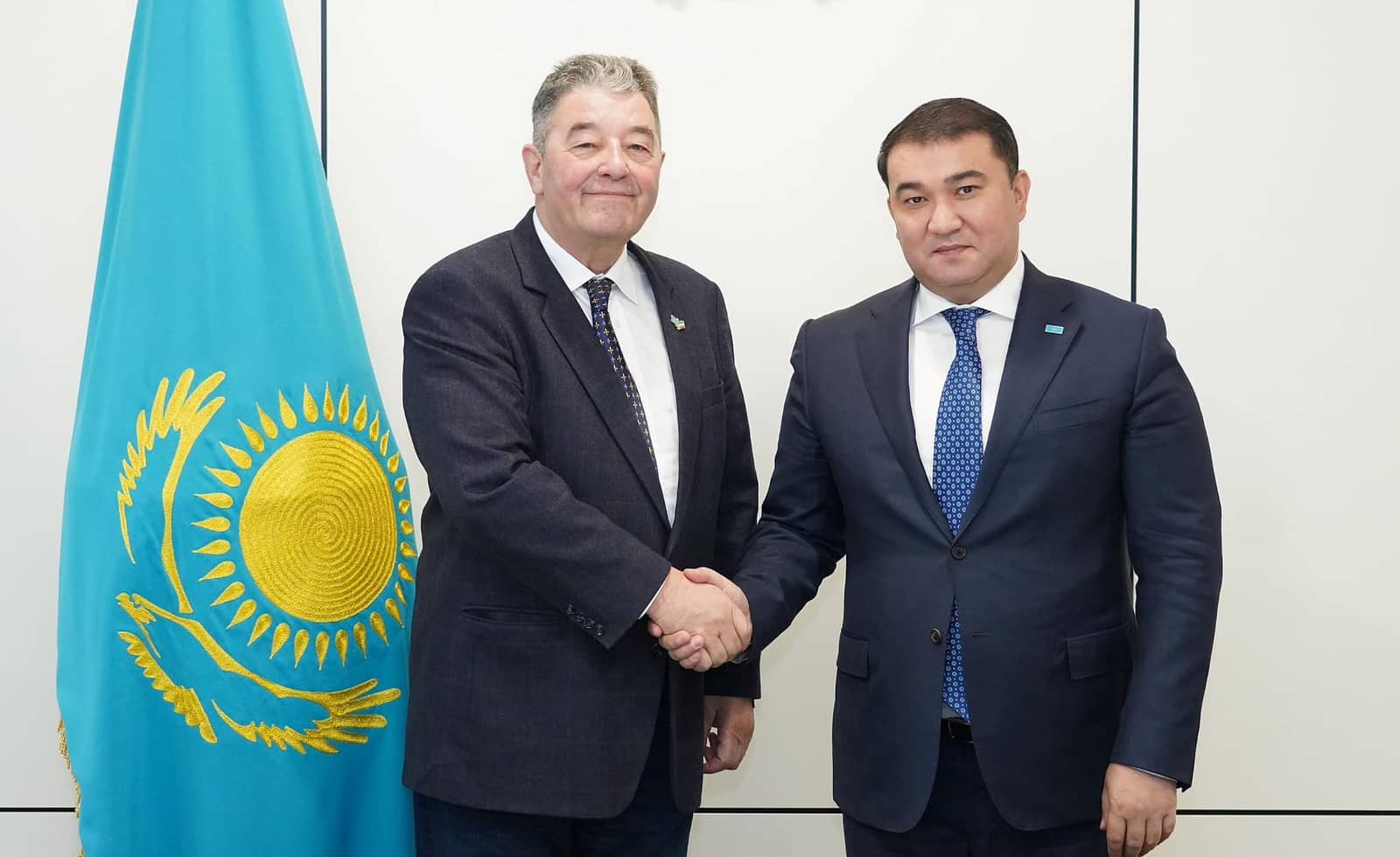 Түркістанда жаңа зауыт ашылуы мүмкін: Нұралхан Көшеров мажарстанның бас консулымен келіссөз жүргізді