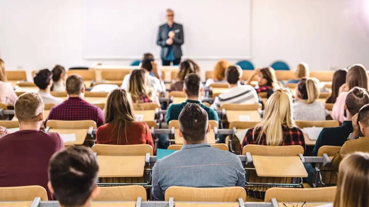 Грант көбейіп, стипендия өседі: Студенттер қанша теңгеге дейін ала алады