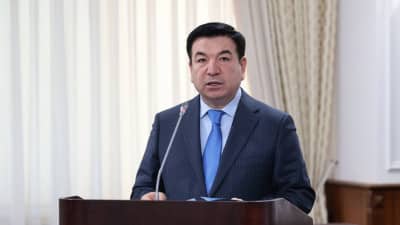 «Мұғалімдердің сорына келген министр»: журналистің сұрағынан соң Ғани Бейсембаев сынның астына қалды