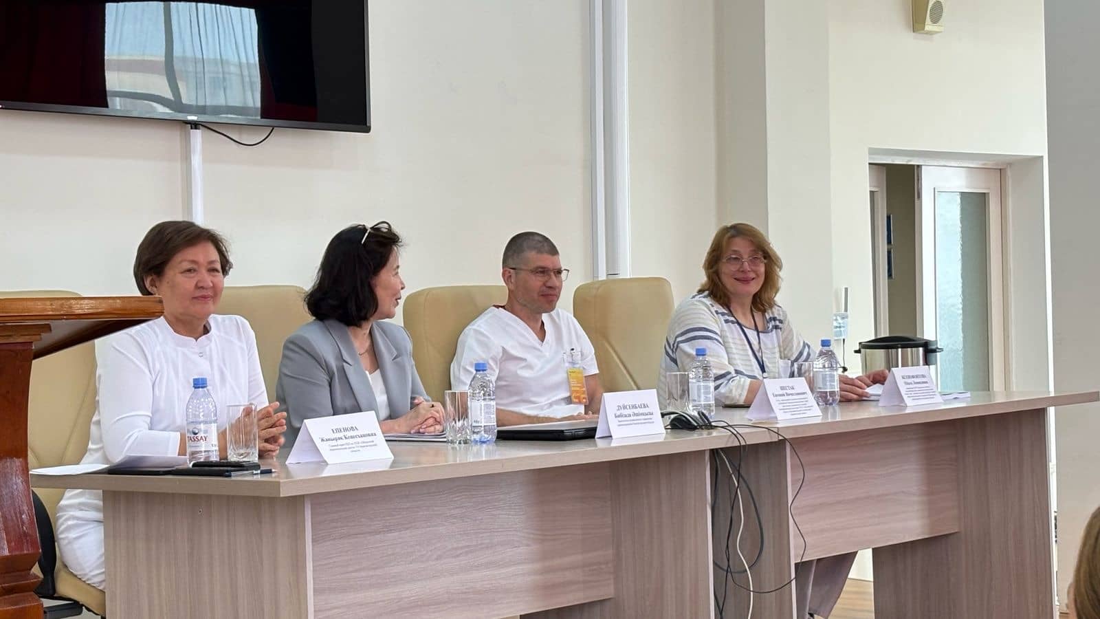 Ақтауда жаңа туған нәрестелерге терапия жасау мәселесі талқыланбақ