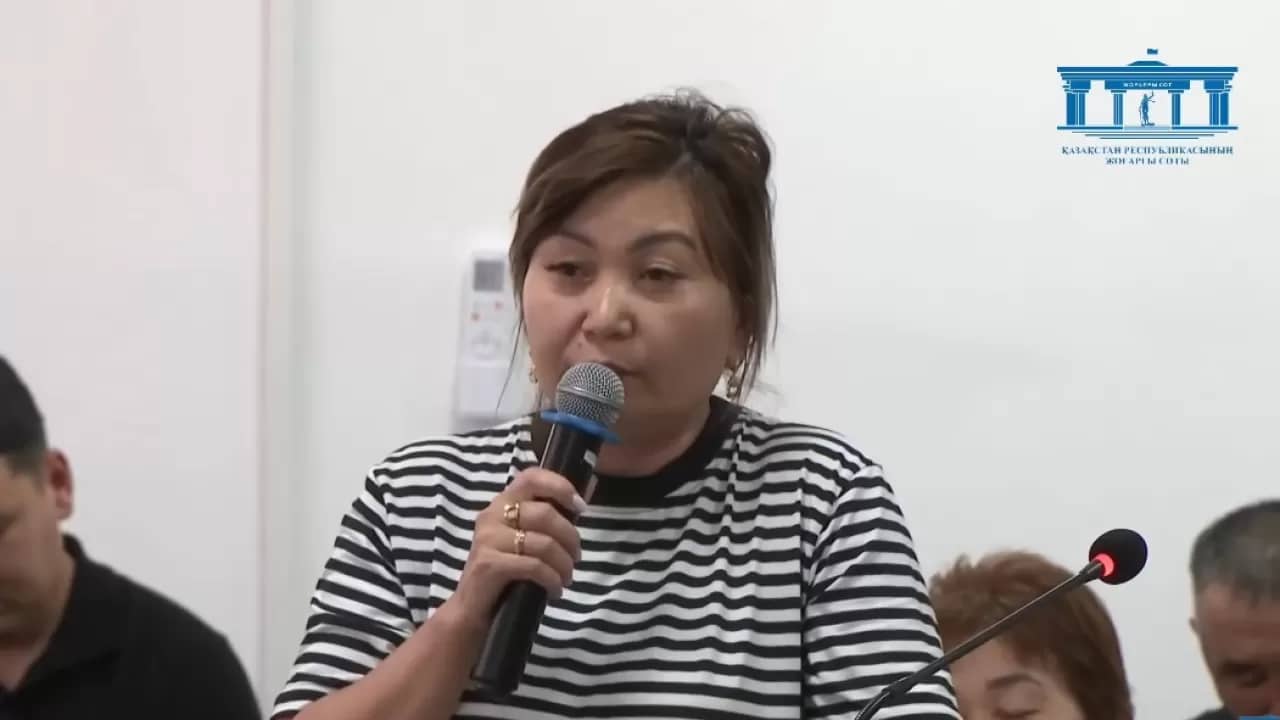 «Қарабет,қалпақтар»: Сакиевтің анасы соттан кейін шу шығарды (Видео)
