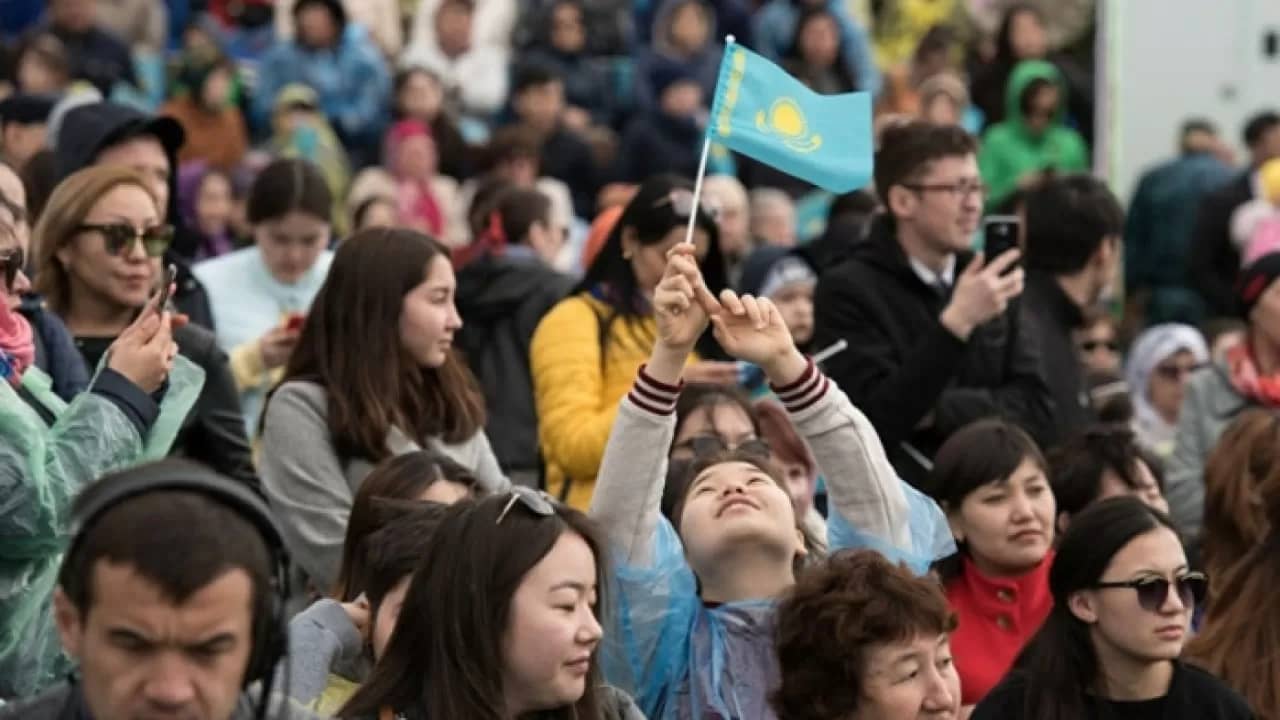 Байырғы халықтың үлесі лезде артады: Қазақтарды солтүстікке көшірудің ең керемет әдісі табылды
