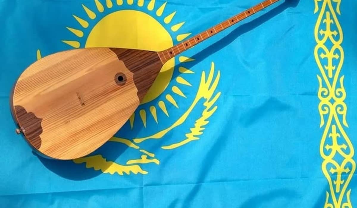 Домбыра – тек аспап емес, ұлттың үні, тарихтың ізі