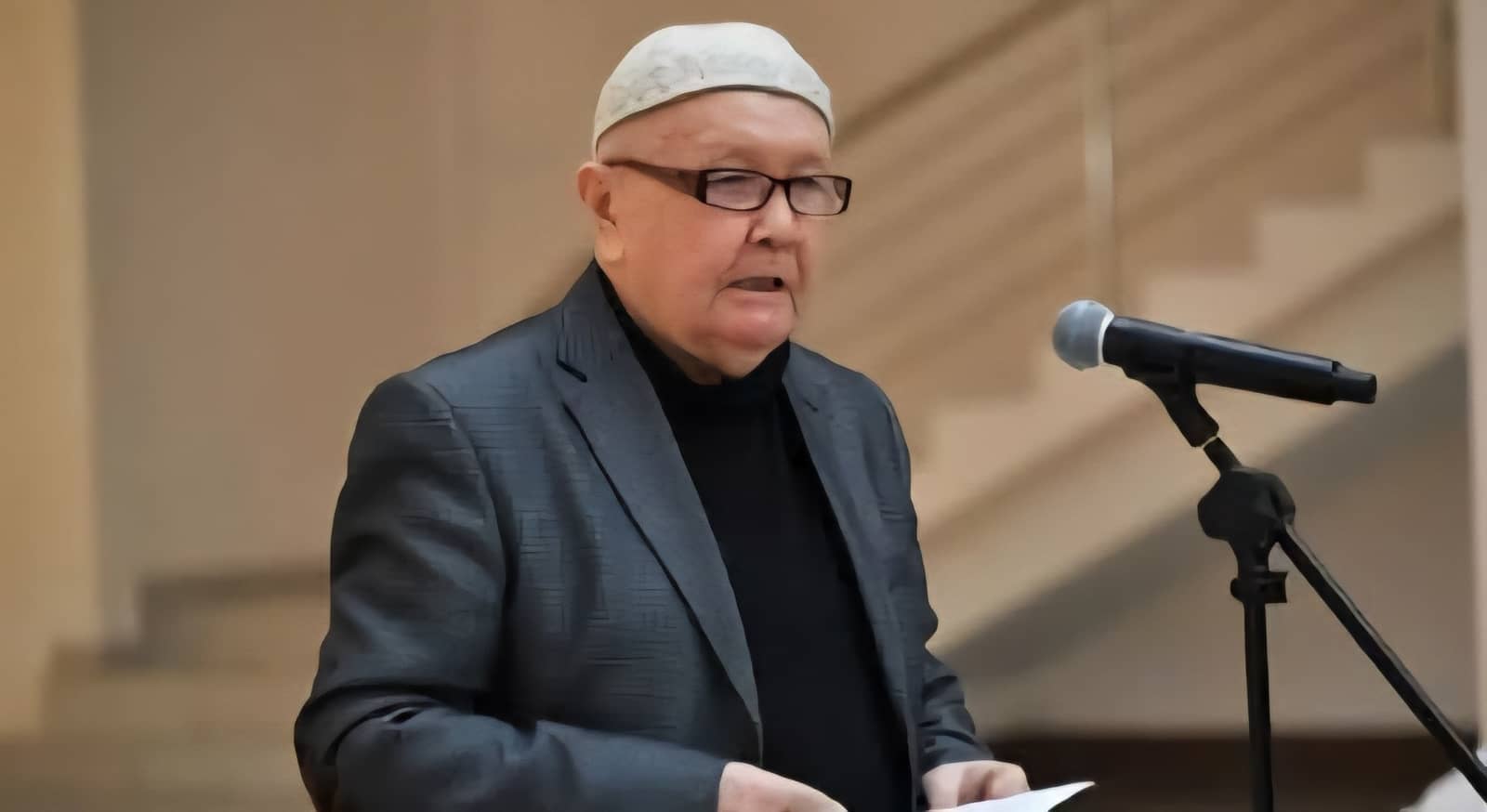 Гипноз, психологиялық ықпалды қолданады: Қакен Қамзин кибералаяқтарға қатысты мәлімдеме жасады