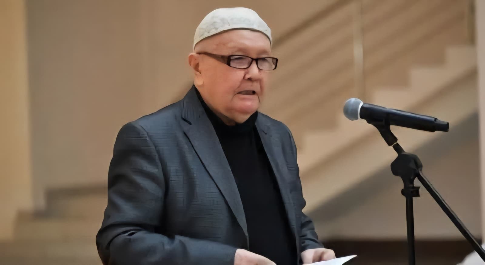 Гипноз, психологиялық ықпалды қолданады: Қакен Қамзин кибералаяқтарға қатысты мәлімдеме жасады
